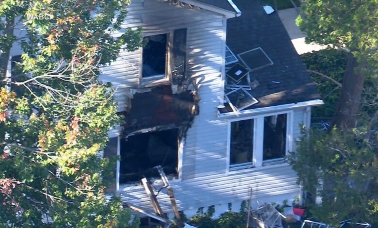 Victim Frank Olton, Maureen Olton; Police: 76-year-old man stabbed, 77-year-old wife burned in NYC double homicide. Victim Frank Olton, Maureen Olton